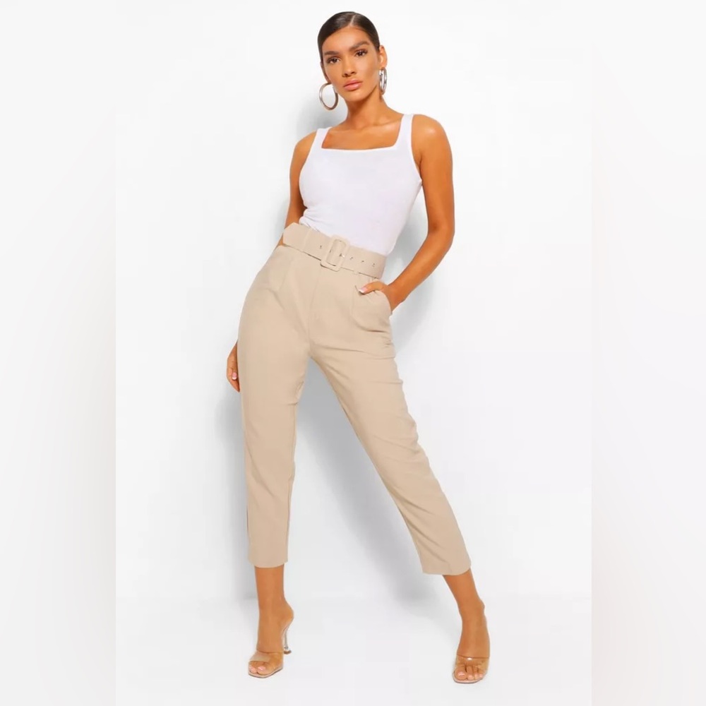 NWT BOOHOO BELTED STRAIGHT LEG PANTS